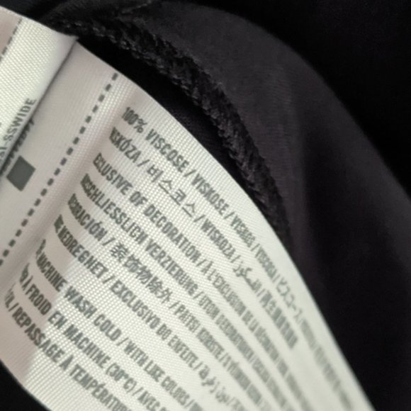 NWT Abercrombie Lace Trim Black Camisole Tank Top Size Small - Picture 4 of 4